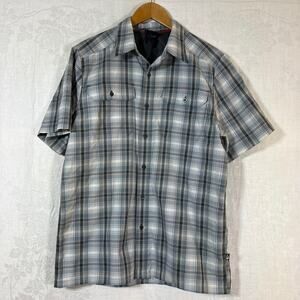The North Face Button Up Medium Gray Blue Plaid Performance Flap Pockets